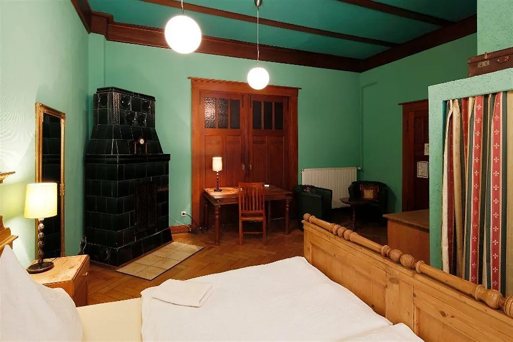 Avalon Bed & Breakfast Themen/- Nichtraucherhotel Hannover