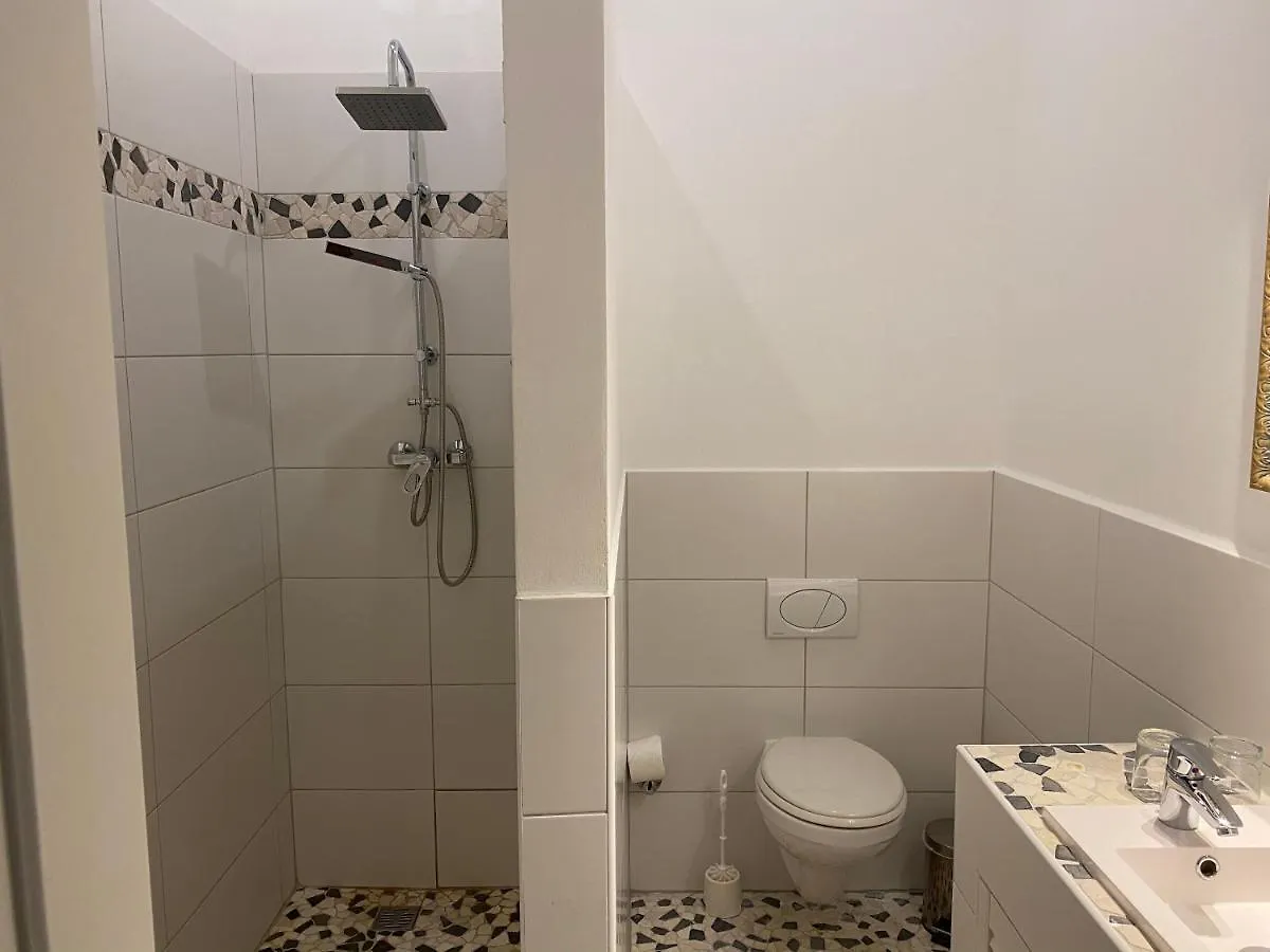 Hotel Avalon Bed & Breakfast Themen/- Nichtraucherhotel Hannover