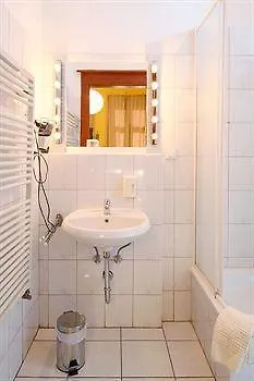 Hotel Avalon Bed&Breakfast Themen/- Nichtraucherhotel Hannover