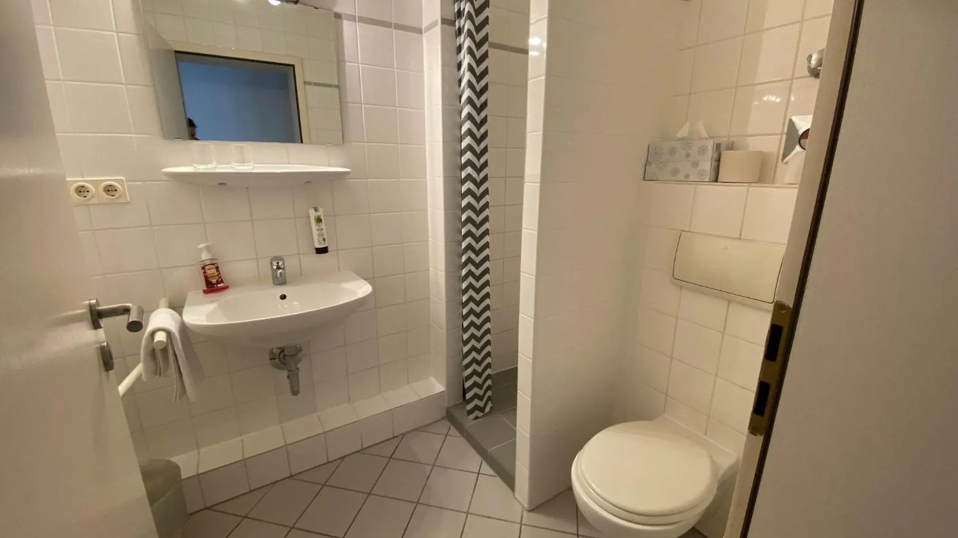 Hotel Avalon Bed&Breakfast Themen/- Nichtraucherhotel Hannover
