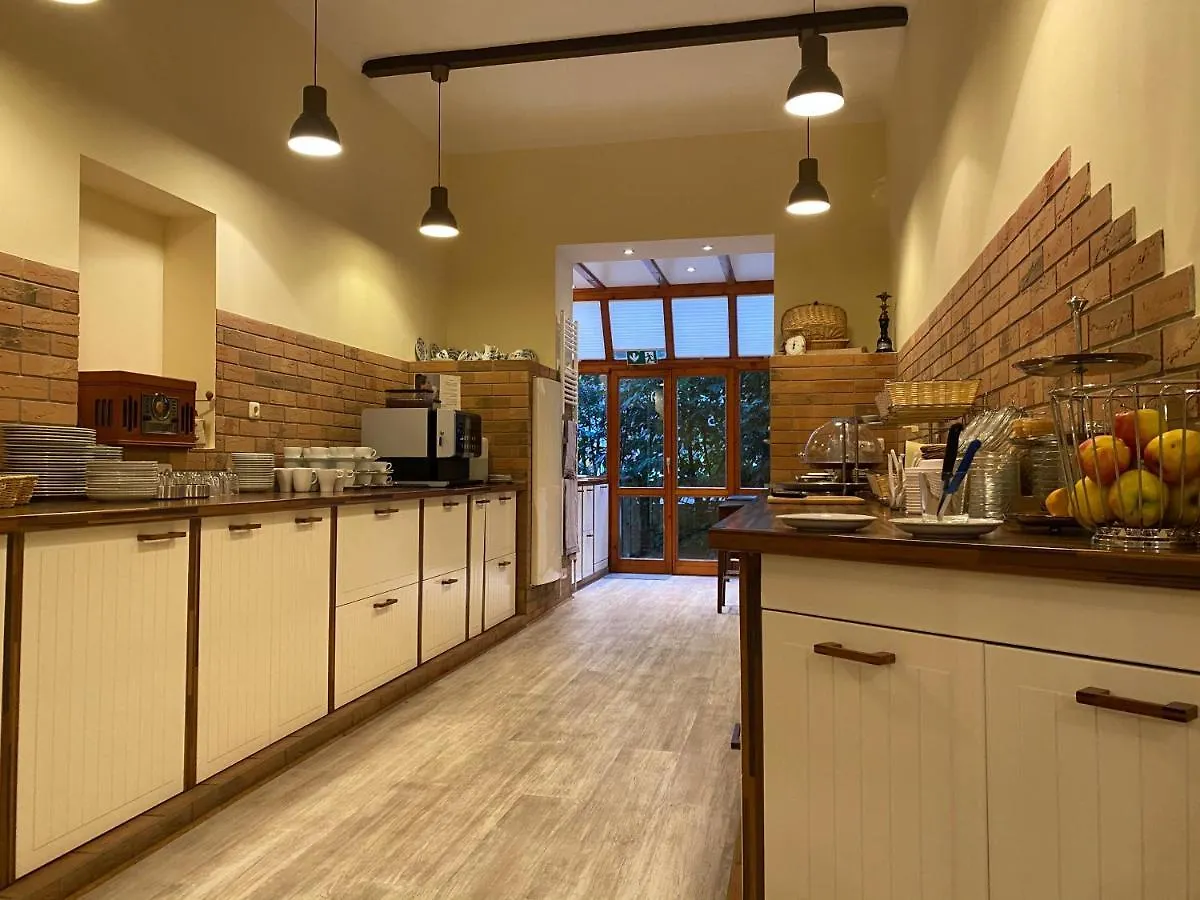 Avalon Bed&Breakfast Themen/- Nichtraucherhotel Hannover